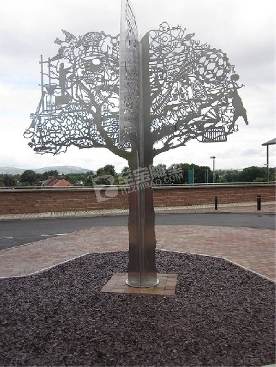 户外镂空镜面树不锈钢雕塑定制